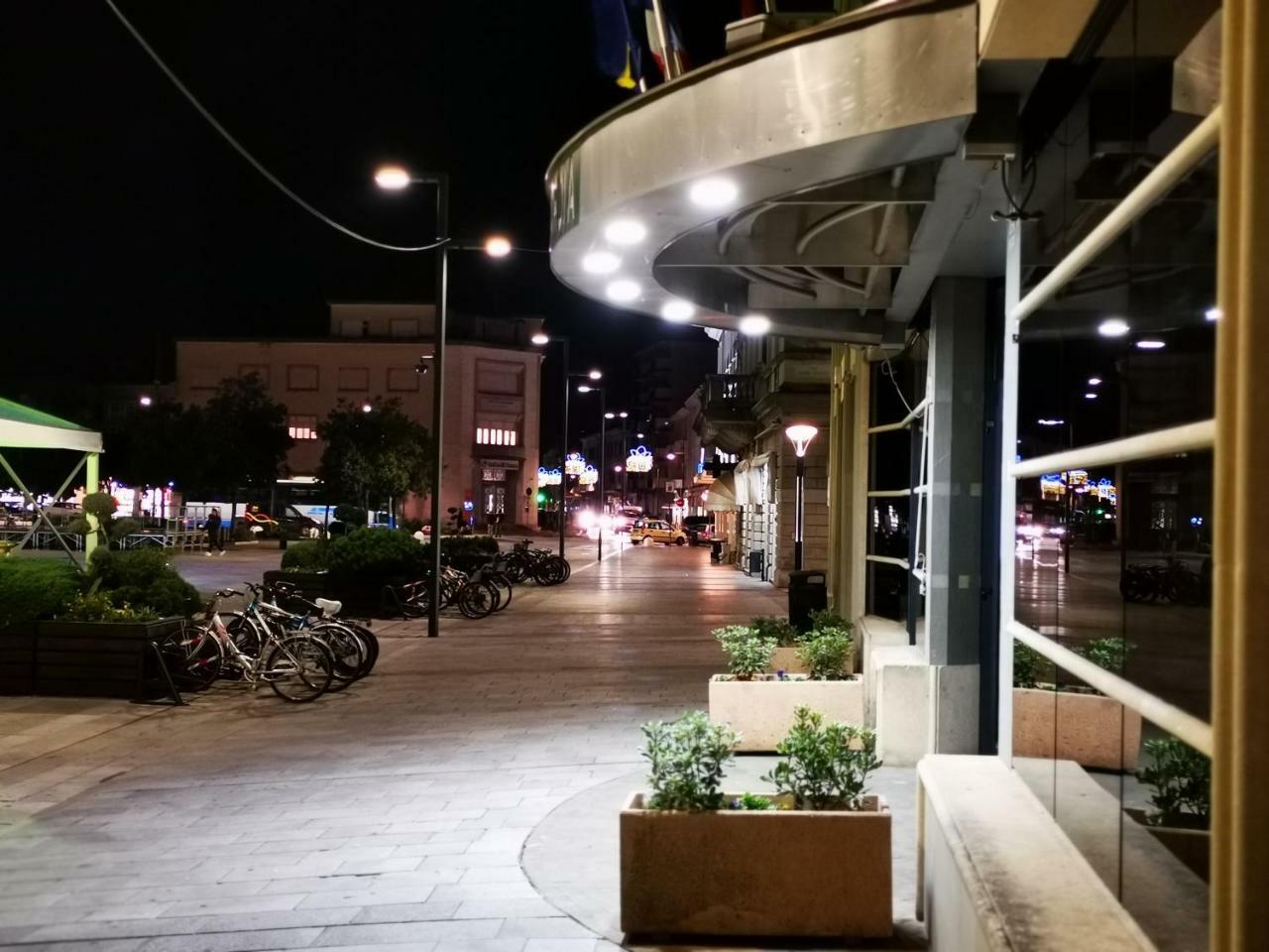 Hr Hotel Monfalcone Exterior photo