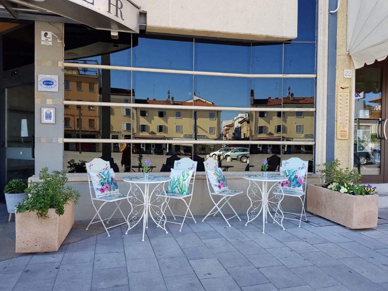 Hr Hotel Monfalcone Exterior photo